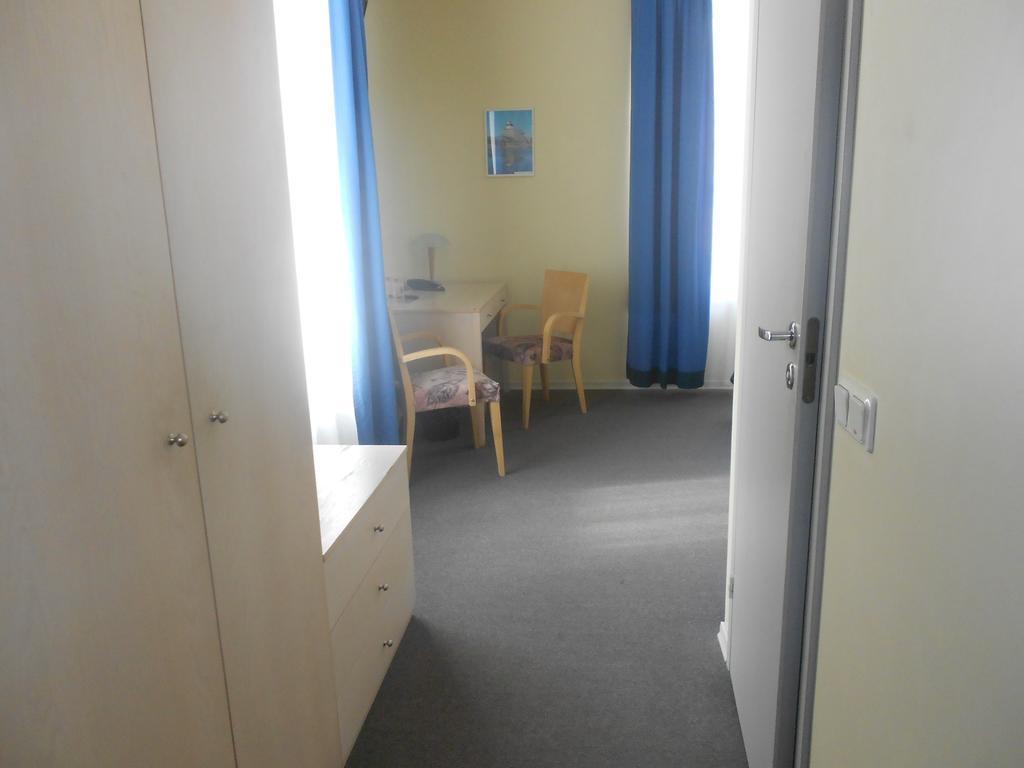 Alex Hotel Kohtla-Järve 객실 사진